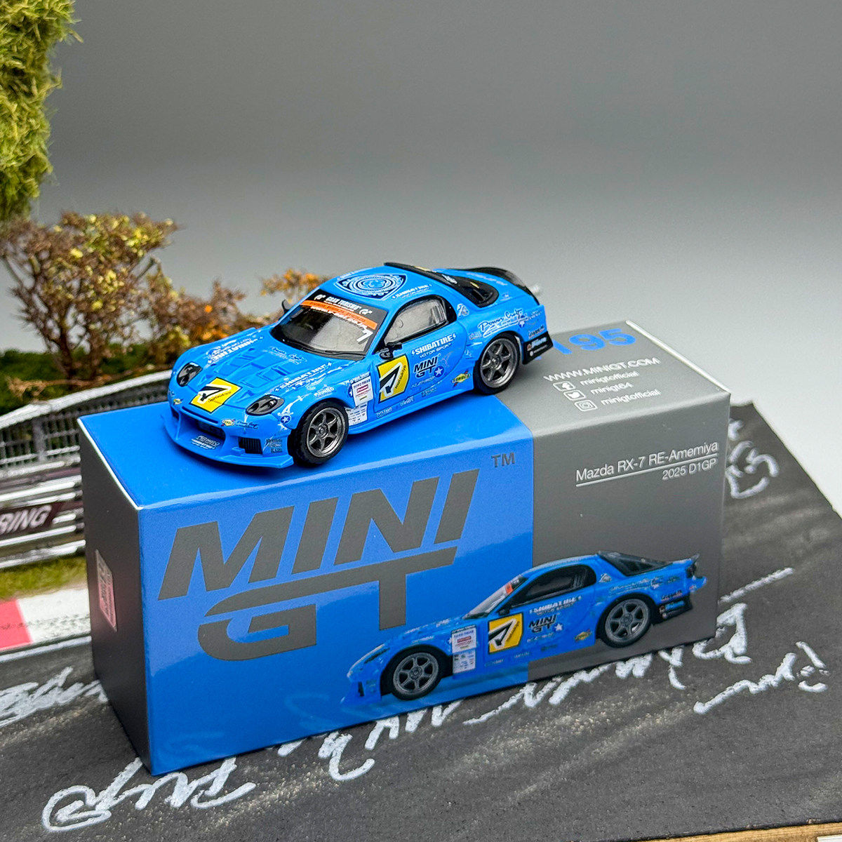 MINIGT 1:64 Mazda RX-7 RE-Amem - Kids Toys Usa recension och pris